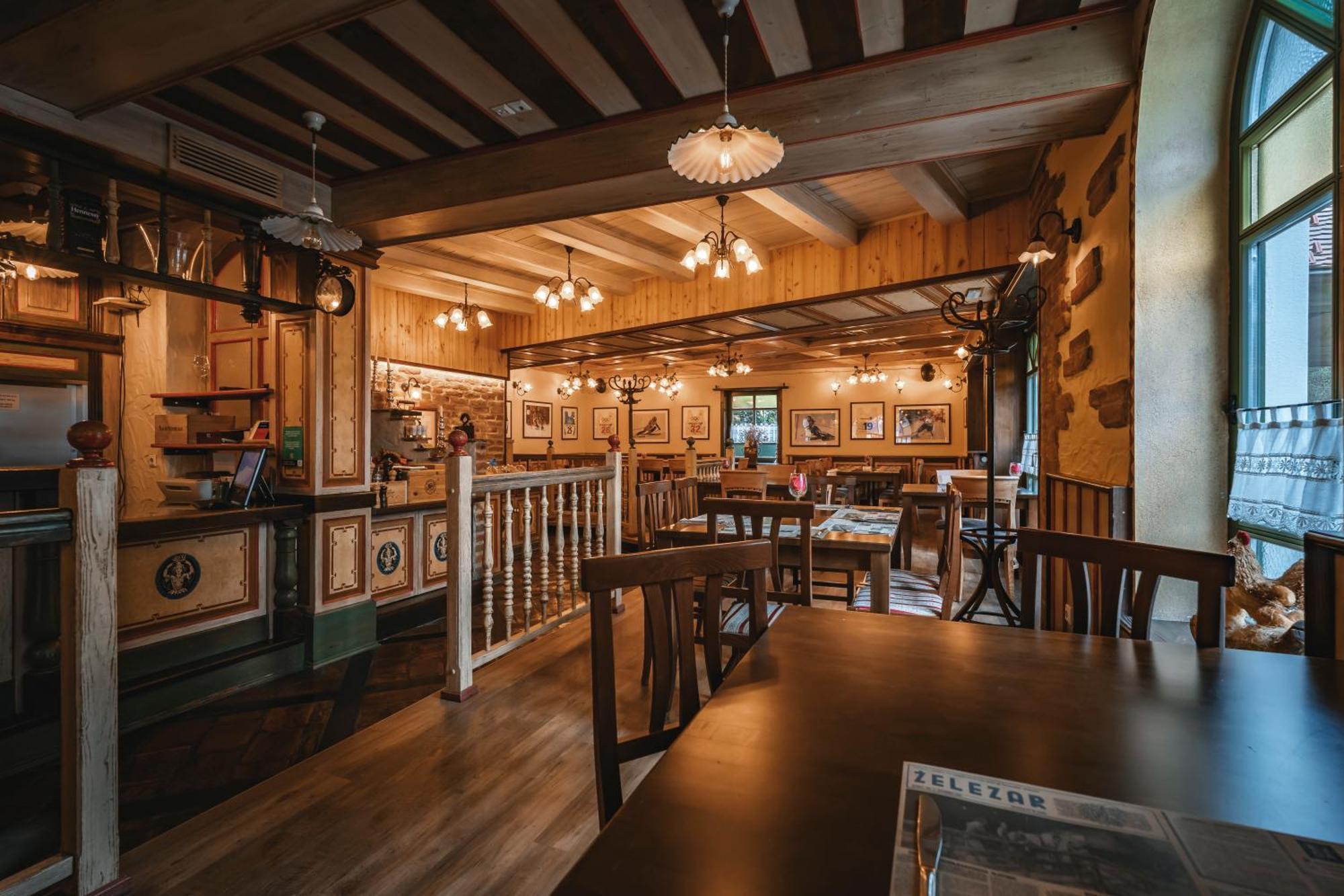Guest House Ejga Йесенице Екстериор снимка