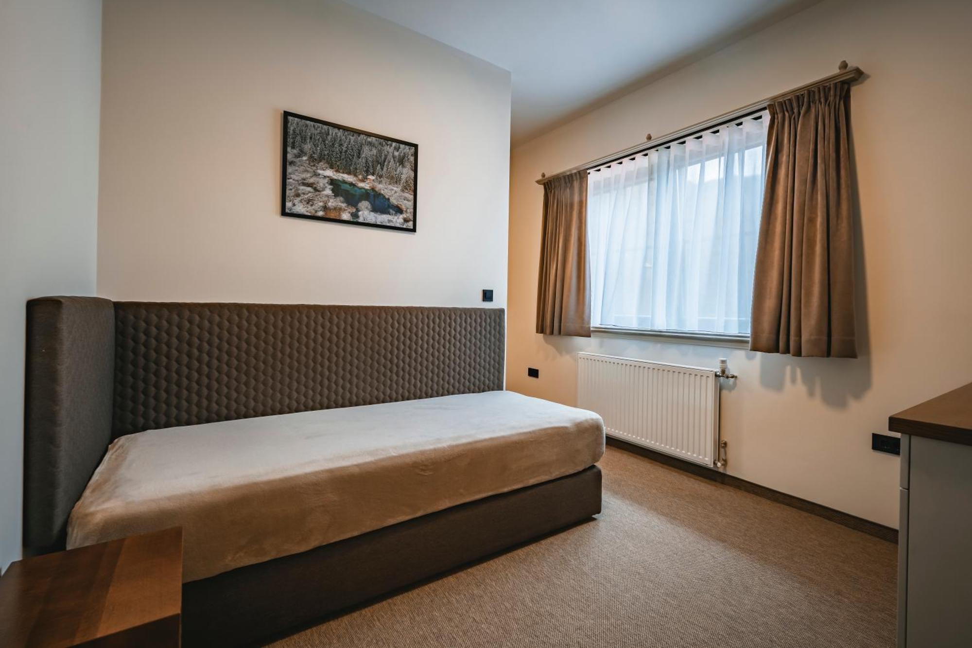Guest House Ejga Йесенице Екстериор снимка