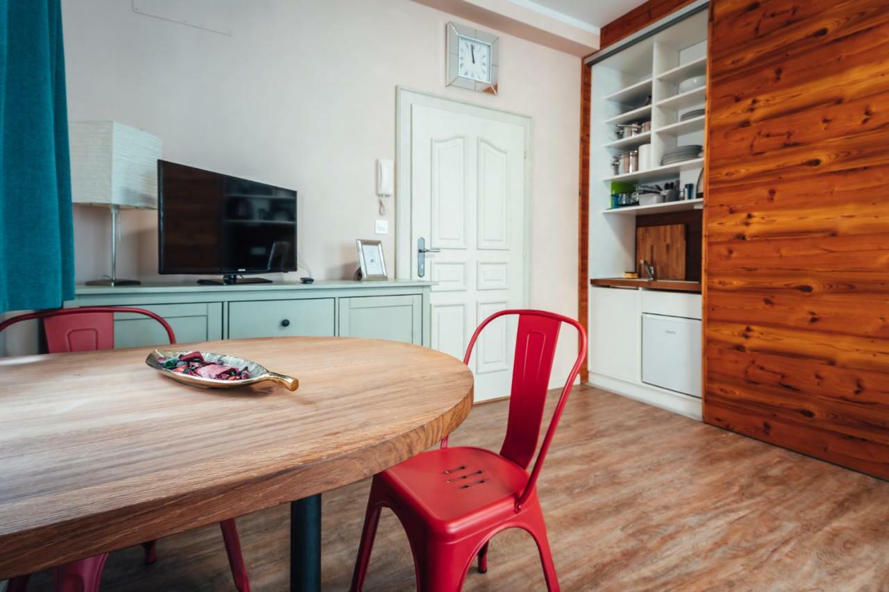 Guest House Ejga Йесенице Екстериор снимка