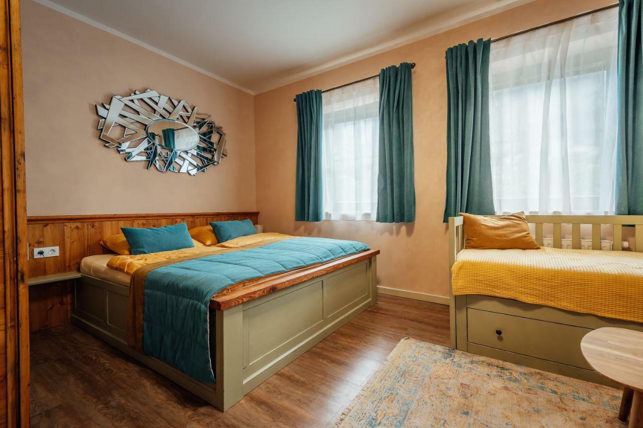 Guest House Ejga Йесенице Екстериор снимка