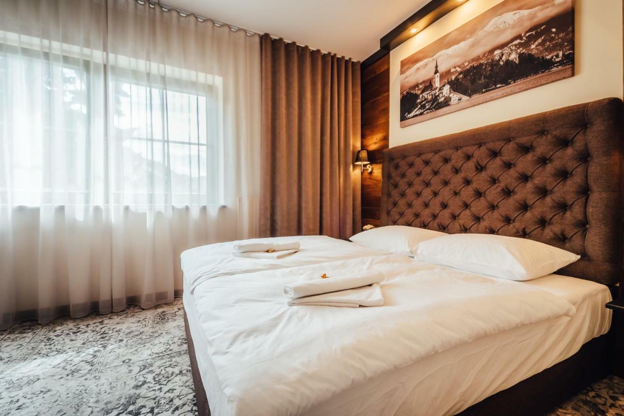 Guest House Ejga Йесенице Екстериор снимка